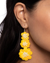 Load image into Gallery viewer, Beaded Bouquet - Yellow
