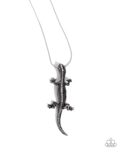 Salamander Statement - Black